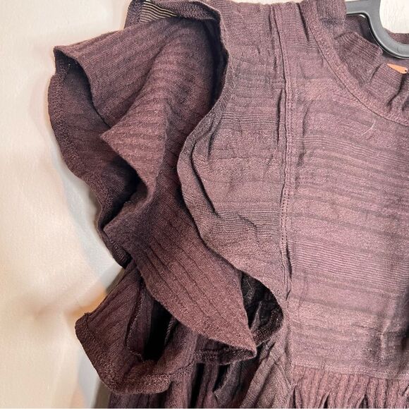 Free people ruffled short sleeves super cute - Picture 4 of 12